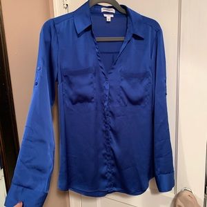 Express satin slim fit portofino top!